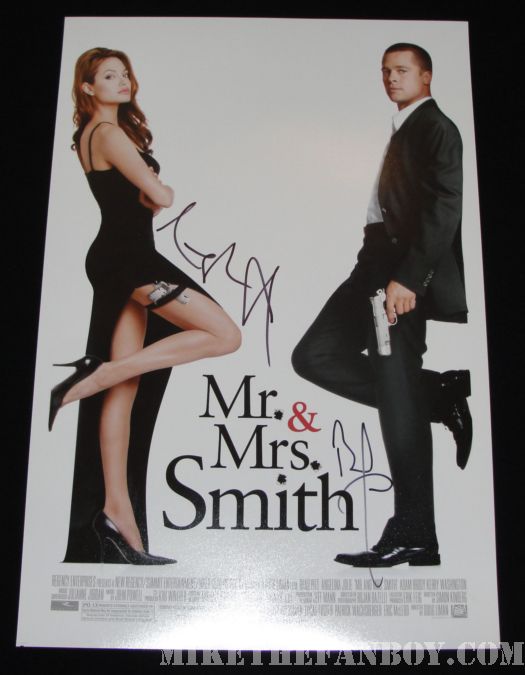 Mr and Mrs. Smith signed poster Brad Pitt angelina jolie