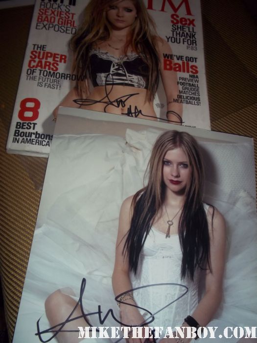 avril lavigne signed autograph photo rare maxim magazine cover hot sexy goodbye lullaby rare cd cover promo skater boy girlfriend nice roxette