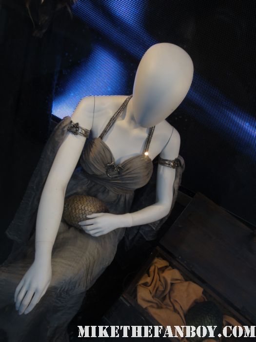lena headey costume from hbo's game of thrones at the prop and costume display rare sarah connor sexy second season