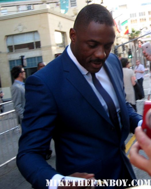 Idris Elba signed autograph loki thor world movie premiere hot sexy obcessed controversy rare