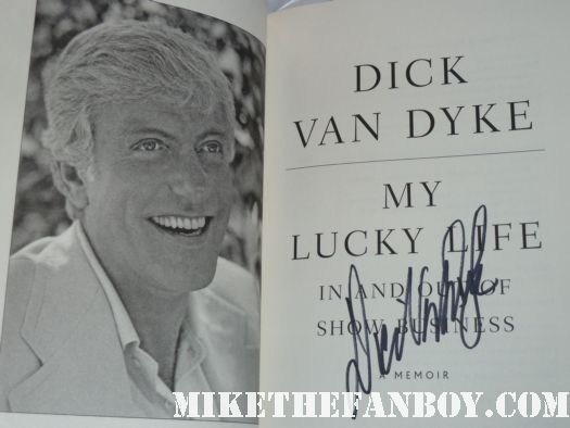 Dick Van Dyke My Lucky Life In and Out of Show Business mary poppins rare book signing autograph signature promo book the grove los angeles show dick van dyke mary tyler moore petrie rob