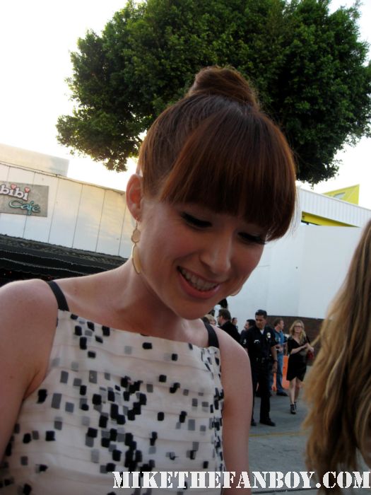 ellie kemper from The Office and becca from Bridesmaids signs autographs for fans at the bridesmaids movie premiere in westwood! sexy hot rare funny quotes promo press kit one sheet movie poster movie quotes rare
