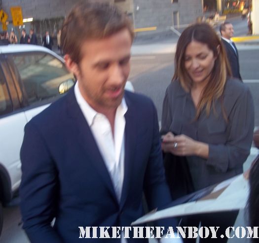 ryan gosling hottie signs autographs and poses for photos with fans! Hot sexy rare promo muscle workout drive premiere rare muscle shirtless