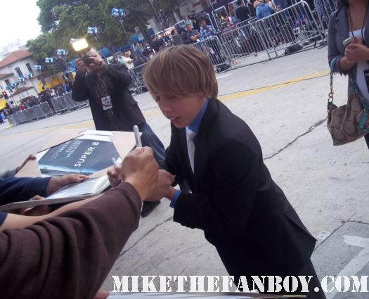 Ryan Lee signing autographs at the super 8 premiere in hollywood the big c rare autographs signed promo sexy 