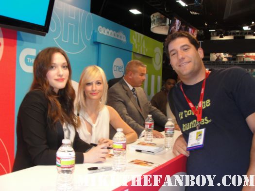 mike the fanboy with kat dennings and beth behrs the cast of 2 broke girls signed autograph 2 broke girls signed autograph poster postcard from kat dennings beth behrs two broke girls autograph signing rare hot sexy promo san diego comic con 2011 sdcc 2011 signed autograph