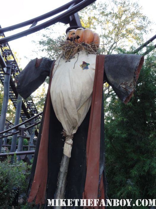 scarecrow at the wizarding world of harry potter at universal studios orlando florida
