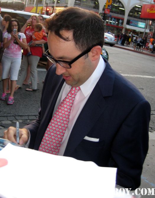P.J. Byrne signing autographs for fans at the world movie premiere of Final destination 5