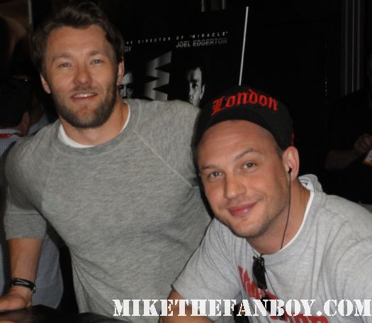 Joel Edgerton (Star Wars prequels, the upcoming Baz Luhrmann Great Gatsby) and the yummy Tom Hardy (Inception, RocknRolla and the upcoming Dark Knight Rises and Mad Max)  sign autographs for fans at san diego comic con 2011 warrior