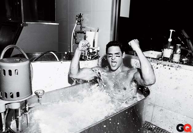 Mark Sanchez rare gq september 2011 hot and sexy magazine cover rare promo mark sanchez shirtless and sexy in bathtub naked muscle flex