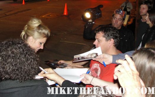 glee star heather morris signs autographs for fans at the fox emmy after party  2011 fox emmy awards show after party in west hollywood with lea michele julie bowen ty burrell eric stonestreet ariel winter david borenaz
