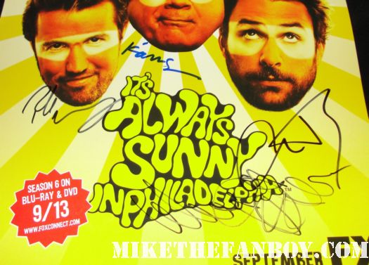 it's always sunny in philadelphia cast signed autograph poster rare sdcc promo Rob McElhenney danny devito charlie day kaitlin olsen