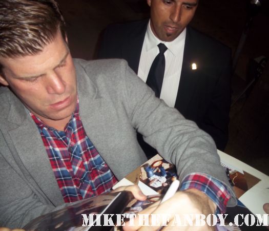 Stephen Rannazzisi signs autograph at the it's always sunny in philadelphia and the league premiere 