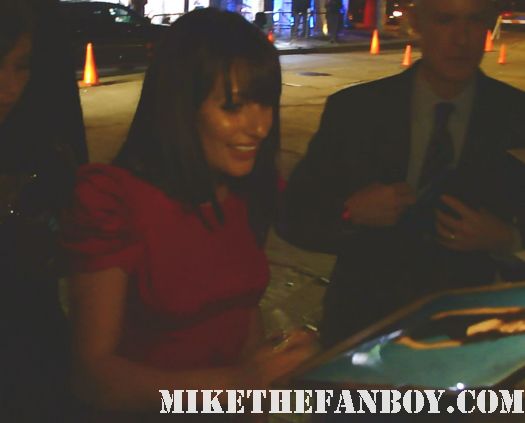 lea michele signs autographs for glee fans at the 2011 fox emmy awards show after party in west hollywood with lea michele julie bowen ty burrell eric stonestreet ariel winter david borenaz