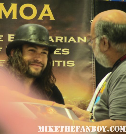 jason momoa conan the barbarian at the new york comic con Likewise, there was a Khal Drogo from Game of Thrones walking around... cosplay rare shirtless fans walking around new york comic con 2011 nycc 2011