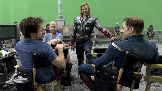 robert downey jr chris evans chris hemsworth and joss whedon on the set of the avengers rare behind the scenes hot and sexy press still rare promo 
