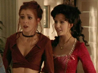 buffy the vampire slayer halloween episode with alyson hannigan looking sexy and sarah michelle gellar as a victorian princess