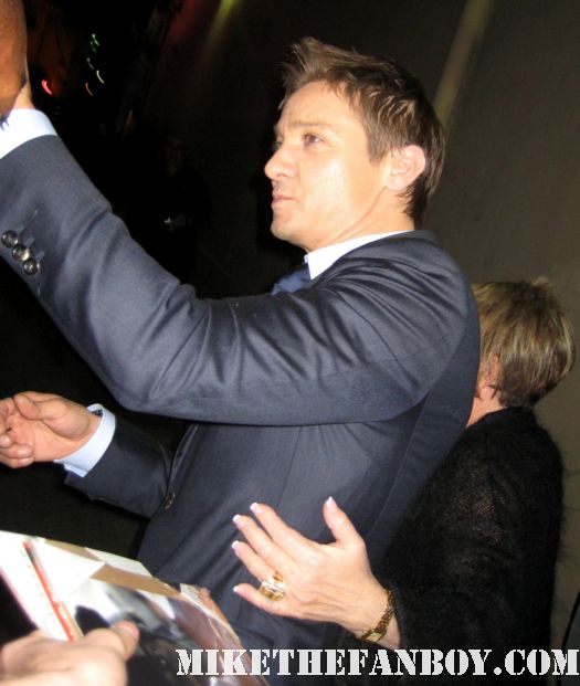 sexy jeremy renner looks hot while signing autographs for fans the avengers hawkeye mission impossible 4 photo shoot promo bourne
