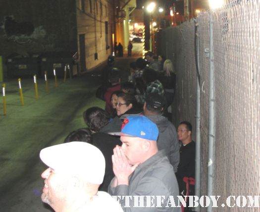 the crowd waiting for channing tatum at the jimmy kimmel show signed autograph rare promo