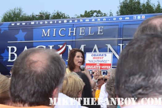 michele bachmann's big blue bus pulls up at a campaign rally stop in a mall signed autograph rare tea party