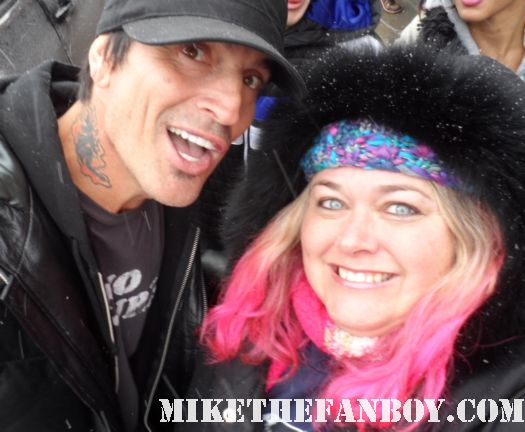 tommy lee poses with pinky for a fan photo at the sundance film festival 2012 rare promo hot sex