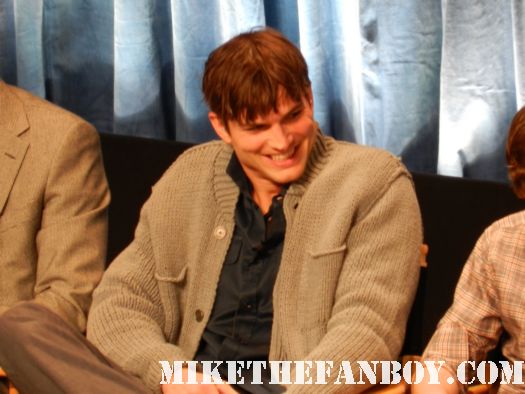 ashton kutcher looking sexy and sad at the two and a half men paleyfest 2012 panel Paleyfest 2012! The Two and a Half Men Panel with Ashton Kutcher! Jon Cryer! Holland Taylor! Conchata Ferrell! Angus T. Jones! Autogra