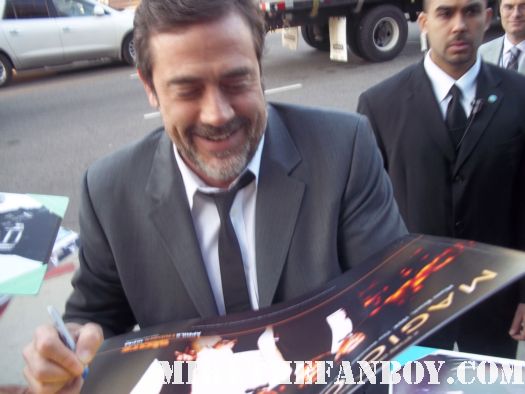 jeffrey dean morgan signing autographs for fans at the magic city premiere at the dga in hollywood