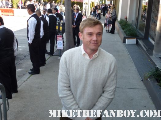 Ricky Schroder signing autographs for fas at a charity event in hollywood rare hot sexy nypd blue star silver spoons