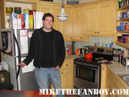 on the set of The Big Bang Theory in sheldon and Leonard's kitchen on the set rare promo hot mike the fanboy
