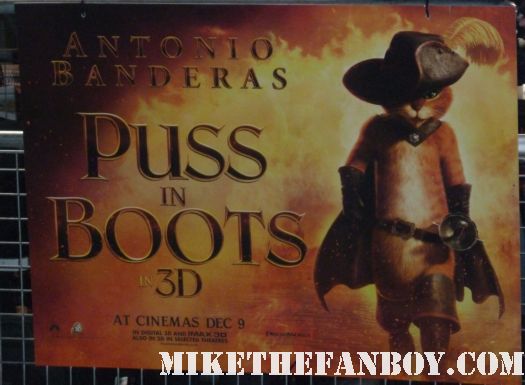 UK premiere red carpet of Puss in boots with antonio banderas sexy hot salma hayek rare promo poster