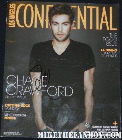 chace crawford from gossip girl signed autograph los angeles confidential magazine cover sexy hot rare signing autographs for fans at the what to expect when you're expecting world movie premiere hot 