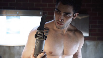 Teen-Wolf-Derek-Hale-tyler-hoechlin sexy hot shirtless photo teen wolf mtv promo photo shoot road to perdition sexy muscle abs rare