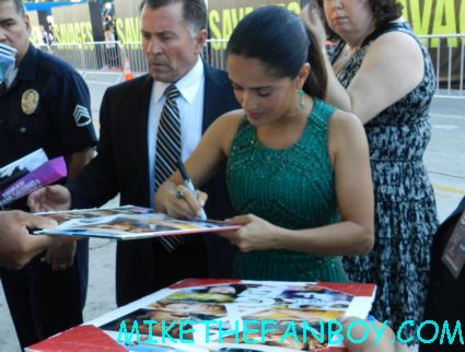 Salma Hayek signing autographs at the savages world movie premiere in westwood hot sexy from dusk till dawn actress