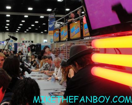 the cast of archer signing autographs for fans at the san diego comic con sdcc 2012 elijah wood rare signature fox booth aisha tyler