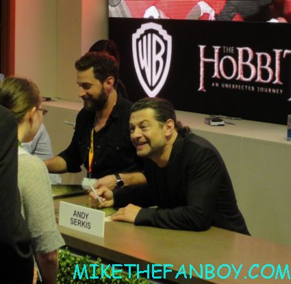 the hobbit cast signing at the warner bros booth comic con 2012 sdcc 2012 rare andy serkis martin freekman rare hot sexy richard armitage