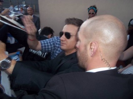 sexy hottie jeremy renner signing autographs for fans after a talk show the bourne legacy