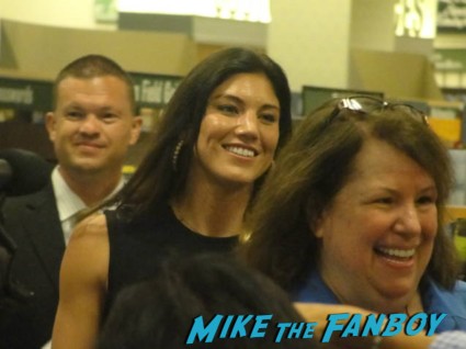 hope solo arriving to her book signing at the barnes and noble at the grove hot sexy soccer star black hair