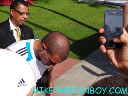 sexy real madrid soccer players and Iker Casillas Fernandez Cristiano Ronaldo  sign autographs for fans in the united states