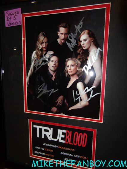 fake true blood autographs on display fake alexander skarsgard autograph smell like an avenger perfume display at wizard world chicago 2012 opening gates sign logo rare promo with norman reedus sheryl lee rare autograph signed hot