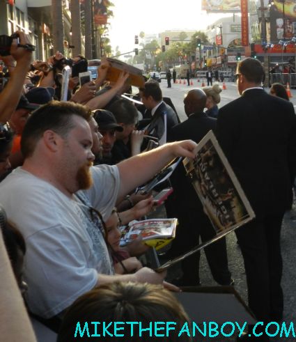 colin farrell signing autographs at the total recall world movie premiere hot sexy rare promo
