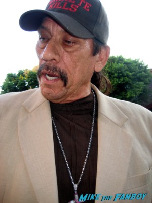  Danny Trejo signs autographs for fans at the sons of anarchy world premiere in westwood rare promo