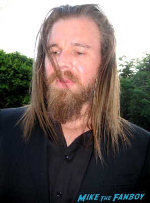 Ryan Hurst signs autographs for fans at the sons of anarchy world premiere in westwood rare promo