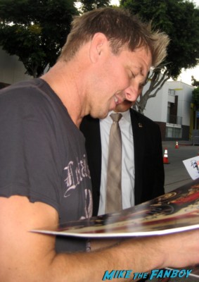  Kenny Johnson signs autographs for fans at the sons of anarchy world premiere in westwood rare promo