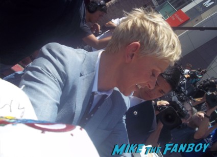 Ellen Degeneres signing autographs for fans at Ellen Degeneres walk of fame star ceremony in hollywood hot sexy rare signature