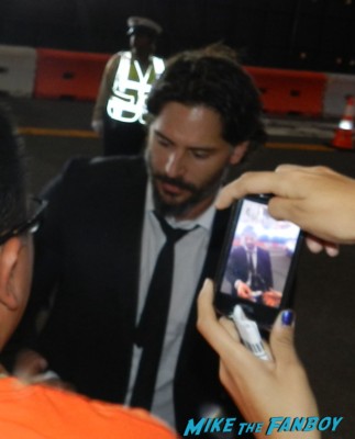 Joe Manganiello signing autographs for fans at the end of watch movie premiere jake gylenhall signing autographs 039