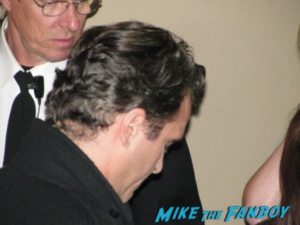 Joaquin Phoenix signing autographs for fans while promoting his new film the master hot sexy gladiator star promo rare 