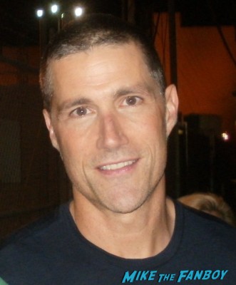 Matthew Fox signing autographs for fans after a talk show taping hot sexy lost star rare promo jack shephard party of five
