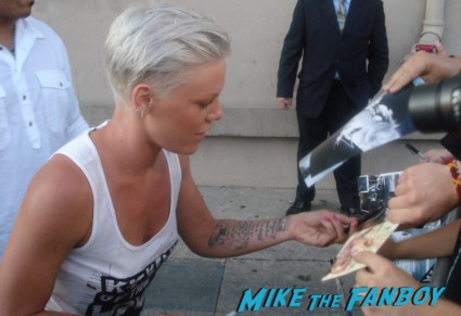 Pink or P!nk alicia moore signing autographs for fans the truth about love blow me one last kiss how sexy photo shoot rare promo