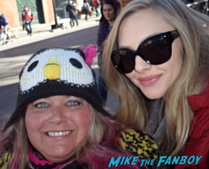 Amanda Seyfried fan photo signing autographs for fans rare les miserables star hot sexy rare