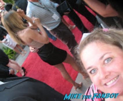 jennifer aniston sort of fan photo at the premiere of the switch rare promo signing autographs for fans rachel green rare