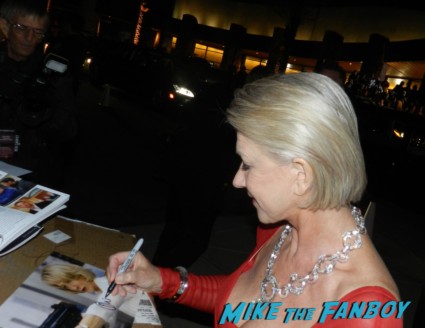 helen mirren signing autographs at the palm springs film festival 2013 signing autographs diane lane 031